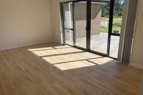 Photo of property in 1373 East Coast Road, Redvale, Albany, 0794