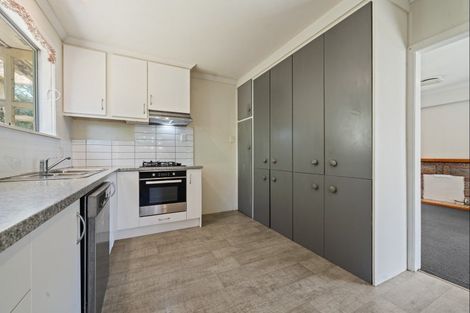 Photo of property in 81 Awanui Street, Merrilands, New Plymouth, 4312