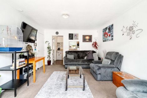 Photo of property in 2/53 Mathesons Road, Phillipstown, Christchurch, 8011