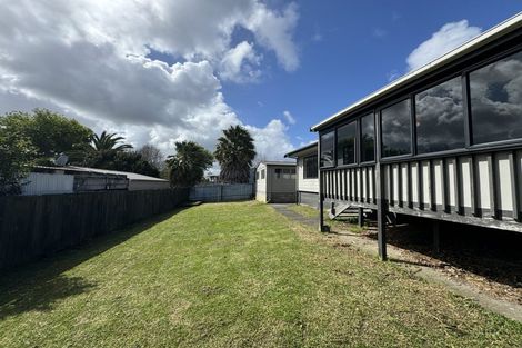 Photo of property in 51 Hollyford Drive, Clover Park, Auckland, 2105