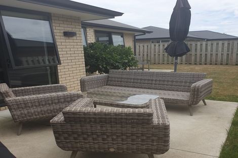 Photo of property in 5 O Ruamano Crescent, Pukekohe, 2120