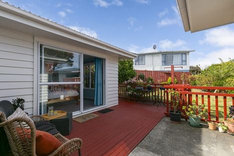 Photo of property in 10 Erris Street, Johnsonville, Wellington, 6037