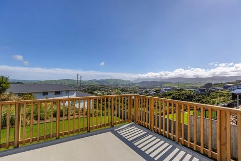 Photo of property in 20 Madeira Close, Whitby, Porirua, 5024