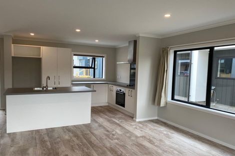 Photo of property in 8/64 Glen Road, Stokes Valley, Lower Hutt, 5019