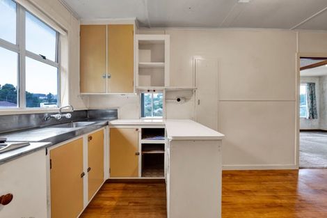 Photo of property in 10 Lorna Street, Lynmouth, New Plymouth, 4310