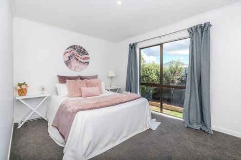 Photo of property in 11 Pringle Place, Nawton, Hamilton, 3200