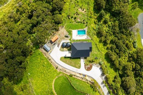 Photo of property in 193 Pinchgut Road, Kaukapakapa, 0873