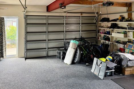 Photo of property in 249 Fifield Terrace, Opawa, Christchurch, 8023