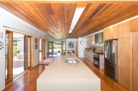 Photo of property in 450 Stoney Creek Road, Kelvin Grove, Palmerston North, 4470