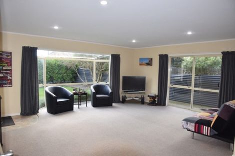 Photo of property in 35-37 Moa Street, Waikiwi, Invercargill, 9810