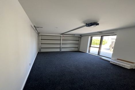 Photo of property in 9a Kaweka Street, New Lynn, Auckland, 0600