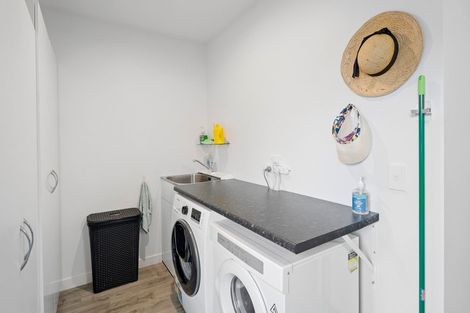 Photo of property in 2 Pohatu Lane, Otaki, 5512