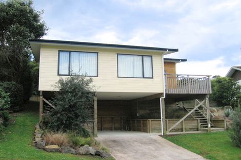 Photo of property in 124 Bambury Place, Onemana, Whangamata, 3691