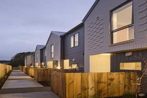 Photo of property in 4/16 Sladden Street, Naenae, Lower Hutt, 5011