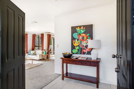 Photo of property in 8 Beirut Court, The Gardens, Auckland, 2105