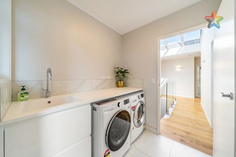 Photo of property in 24 Magnolia Grove, Maungaraki, Lower Hutt, 5010