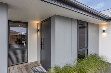 Photo of property in 36 Herridge Street, Woodend, 7610