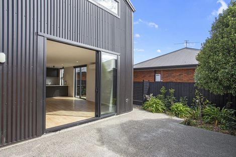 Photo of property in 18d Collins Street, Addington, Christchurch, 8024