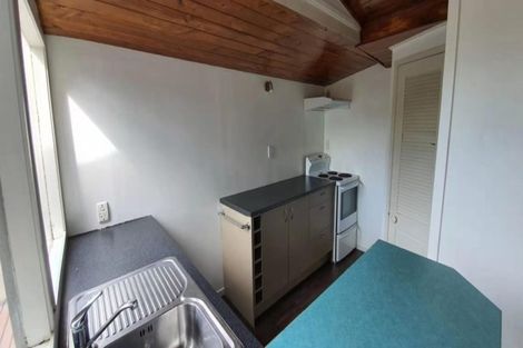 Photo of property in 48 Tauhinu Road, Greenhithe, Auckland, 0632