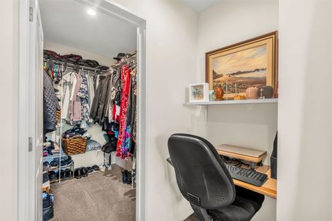 Photo of property in 10 Courtfield Close, Parklands, Christchurch, 8083