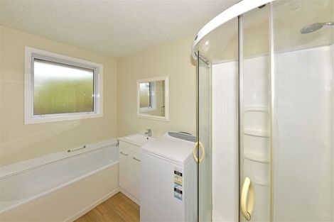 Photo of property in 1/7a Kruse Place, Redwood, Christchurch, 8051