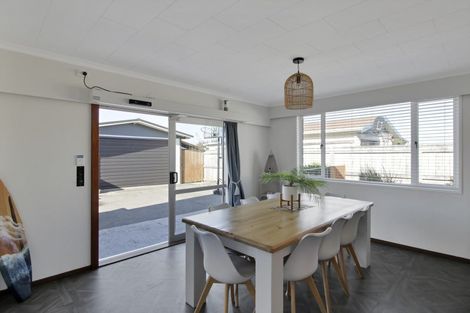 Photo of property in 35 Thomas Place, Foxton Beach, Foxton, 4815