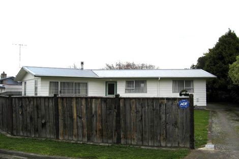 Photo of property in 12 Leeds Place, Solway, Masterton, 5810