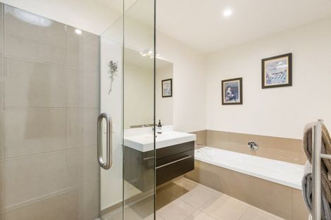 Photo of property in 2 Percy Lane, Wanaka, 9305