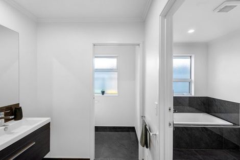 Photo of property in 18 Wallace Crescent, Prebbleton, 7604