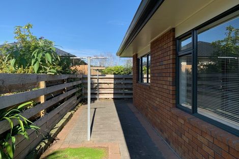 Photo of property in 8a Darley Street, Maeroa, Hamilton, 3200
