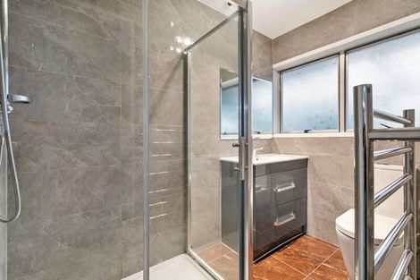 Photo of property in 1/12 Park Estate Road, Rosehill, Papakura, 2113