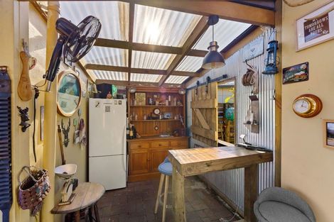 Photo of property in 6 James Street, Waikawa Beach, Levin, 5573