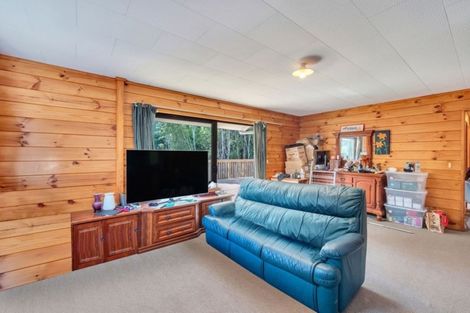 Photo of property in 10a Halberg Street, Glenfield, Auckland, 0629