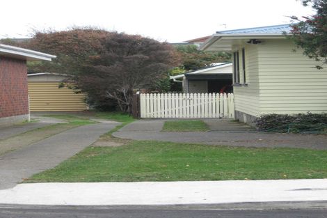 Photo of property in 22 Titoki Road, Raumati Beach, Paraparaumu, 5032