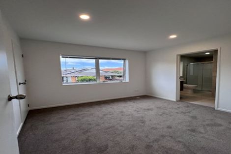 Photo of property in 9 Sheralee Place, Bucklands Beach, Auckland, 2014