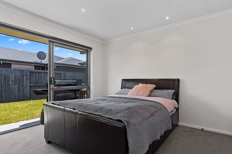 Photo of property in 122 The Boulevard, Papamoa Beach, Papamoa, 3118