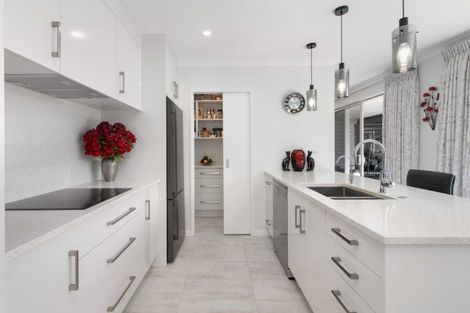 Photo of property in 15 Layla Place, Katikati, 3178