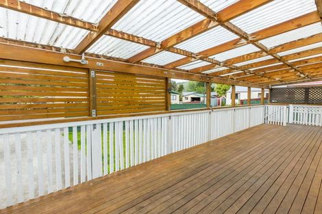 Photo of property in 6 Edmund Lomas Grove, Birchville, Upper Hutt, 5018