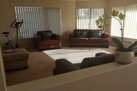 Photo of property in 6 Chelmsley Avenue, Henderson, Auckland, 0612