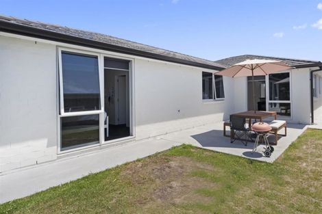 Photo of property in 39 Awatira Drive, Papamoa Beach, Papamoa, 3118