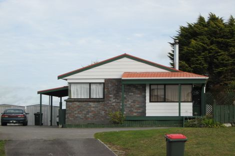 Photo of property in 13a Warwick Road, Stratford, 4332