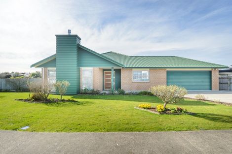 Photo of property in 26 Stonebridge Heights, Feilding, 4702
