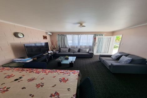 Photo of property in 65 Avenue Road, Otahuhu, Auckland, 1062