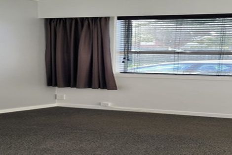 Photo of property in 76b Eliot Street, New Plymouth, 4310