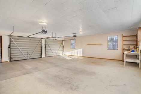 Photo of property in 35 Anne Street, Winton, 9720