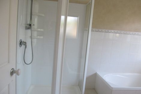 Photo of property in 11 Kath Hopper Drive, Orewa, 0931