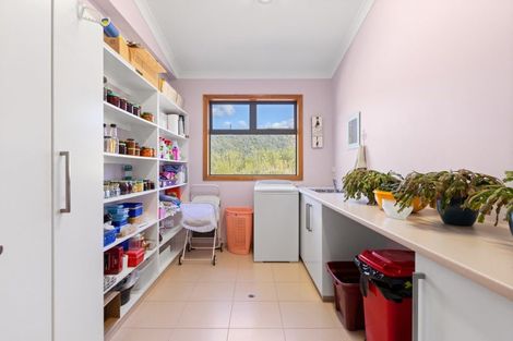 Photo of property in 26 Gravesend Place, Picton, 7220