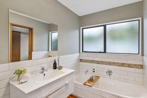 Photo of property in 6 Jane Street, Waikanae Beach, Waikanae, 5036