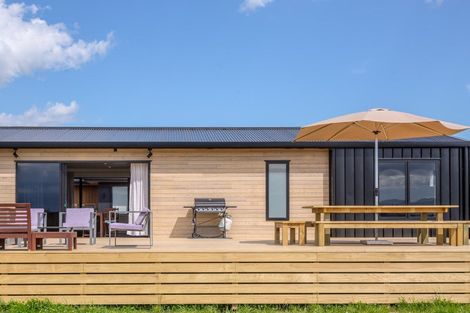 Photo of property in 53 Burgundy Drive, Martinborough, 5711