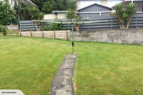 Photo of property in 54 Batchelor Street, Newlands, Wellington, 6037